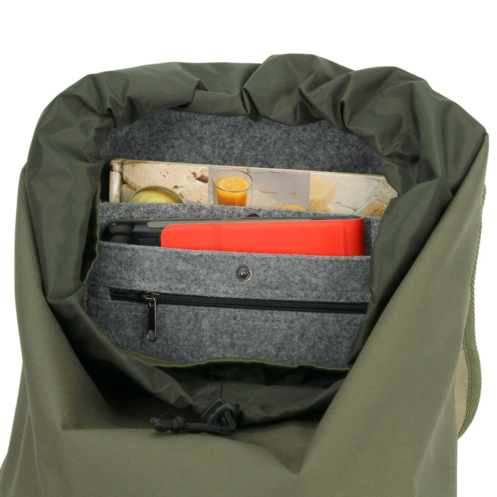 Cafe Backpack with G-hook - Khaki & Beige